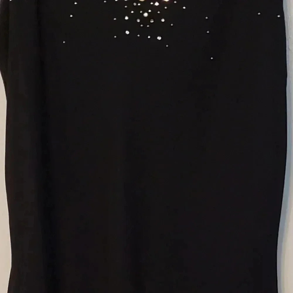 Formal dress - Picture 2 of 5